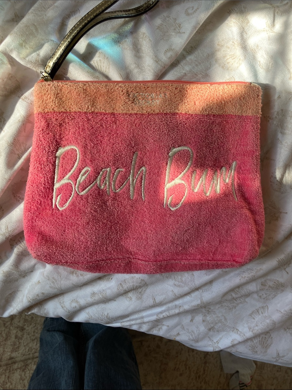 (QUITE A BIT OF WEAR LOOK AT DESCRIPTION)Shoulder Bag Strap Close-up